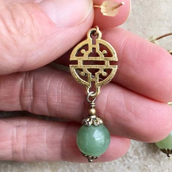 Beautiful jade drop earrings! - Picture 2 of 5